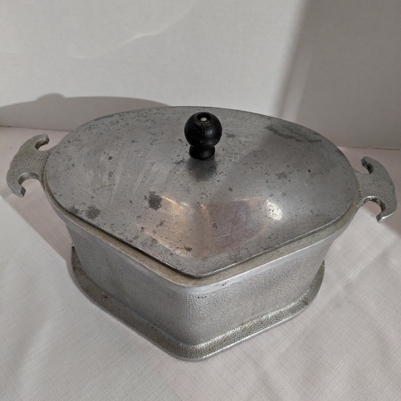 VTG Guardian Service Economy Trio Triangle Alunimum 2 Pots and 1 Lid Wood Handle - Picture 5 of 15